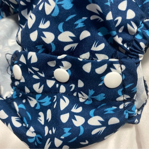 Blue Floral Girls smocked Romper NWOT 6/9 months summer fun - Picture 5 of 5